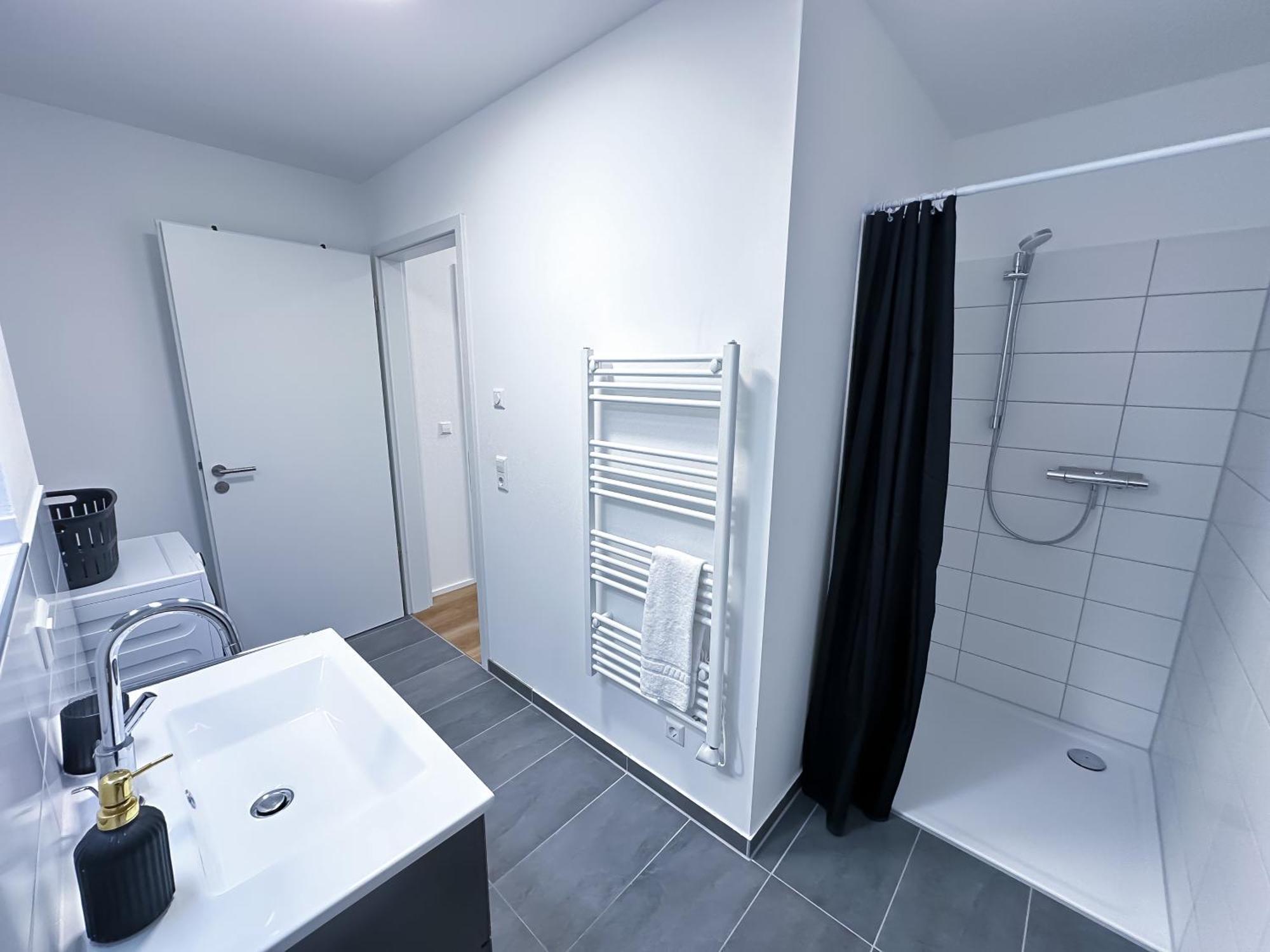 Suite4Me - Balkon I Kueche I Waschmaschine I Mainz-Kostheim Wiesbaden Extérieur photo
